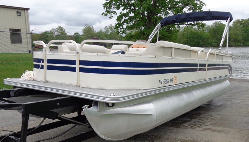 pontoon boat bimini